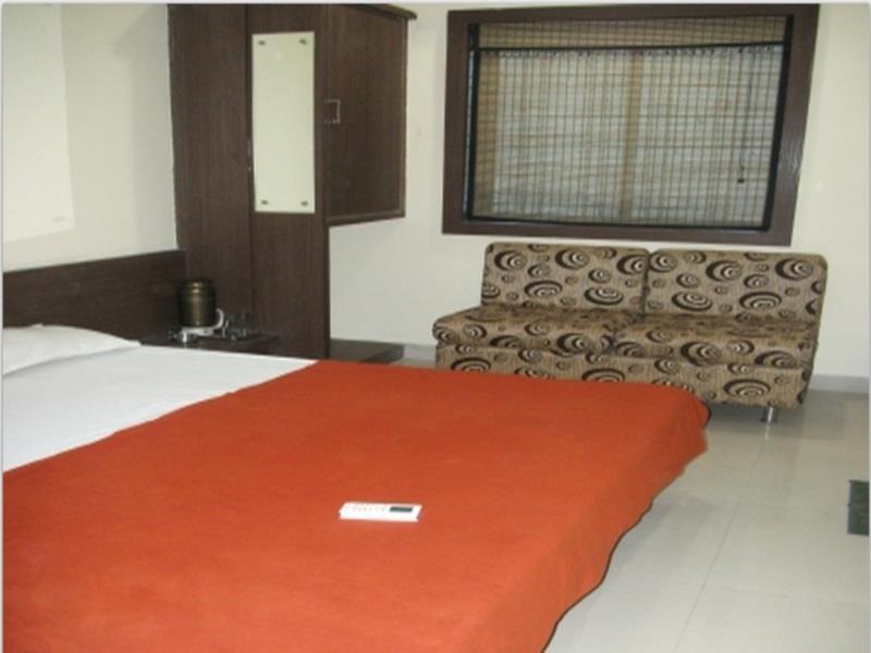 Vista Rooms At Bapu Gandhi Nagar Indore Exterior photo