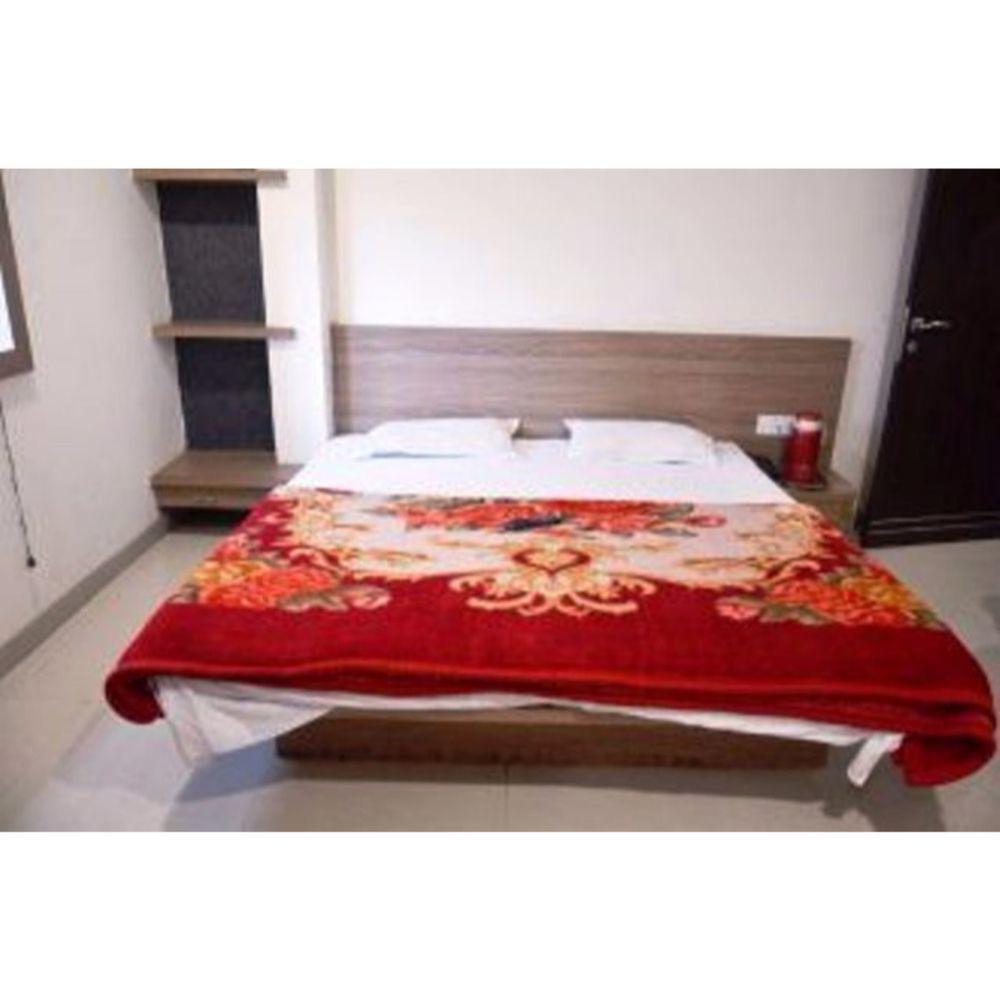 Vista Rooms At Bapu Gandhi Nagar Indore Exterior photo